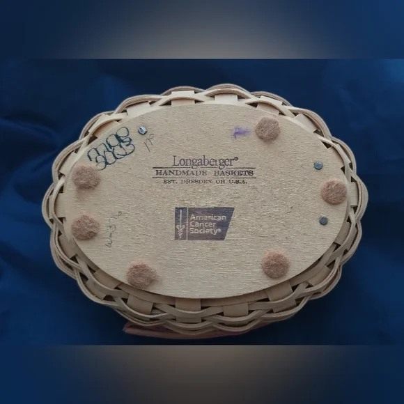 Longaberger 2003 American Cancer Society Cream and Pink Woven Basket with Lid - Picture 4 of 5